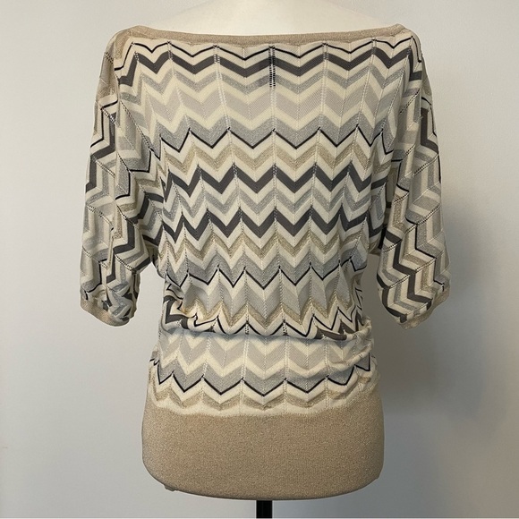 White House Black Market Chevron XS Blouse Top Metallic Chevron Pattern - Picture 11 of 16